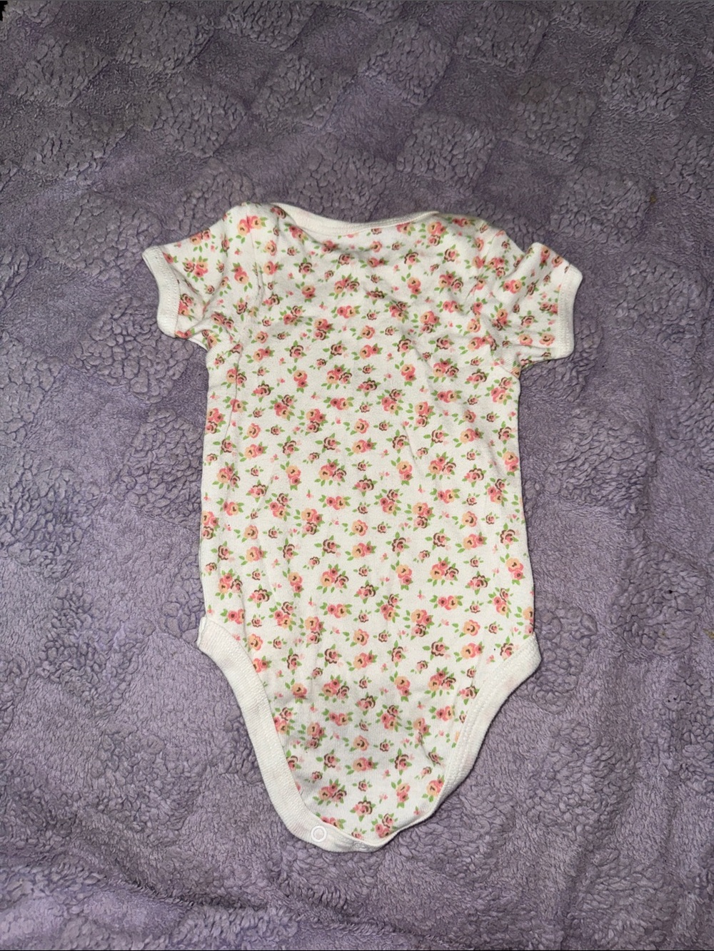 Baby Floral Short-Sleeve One-Piece Bodysuit - White with Pink Roses